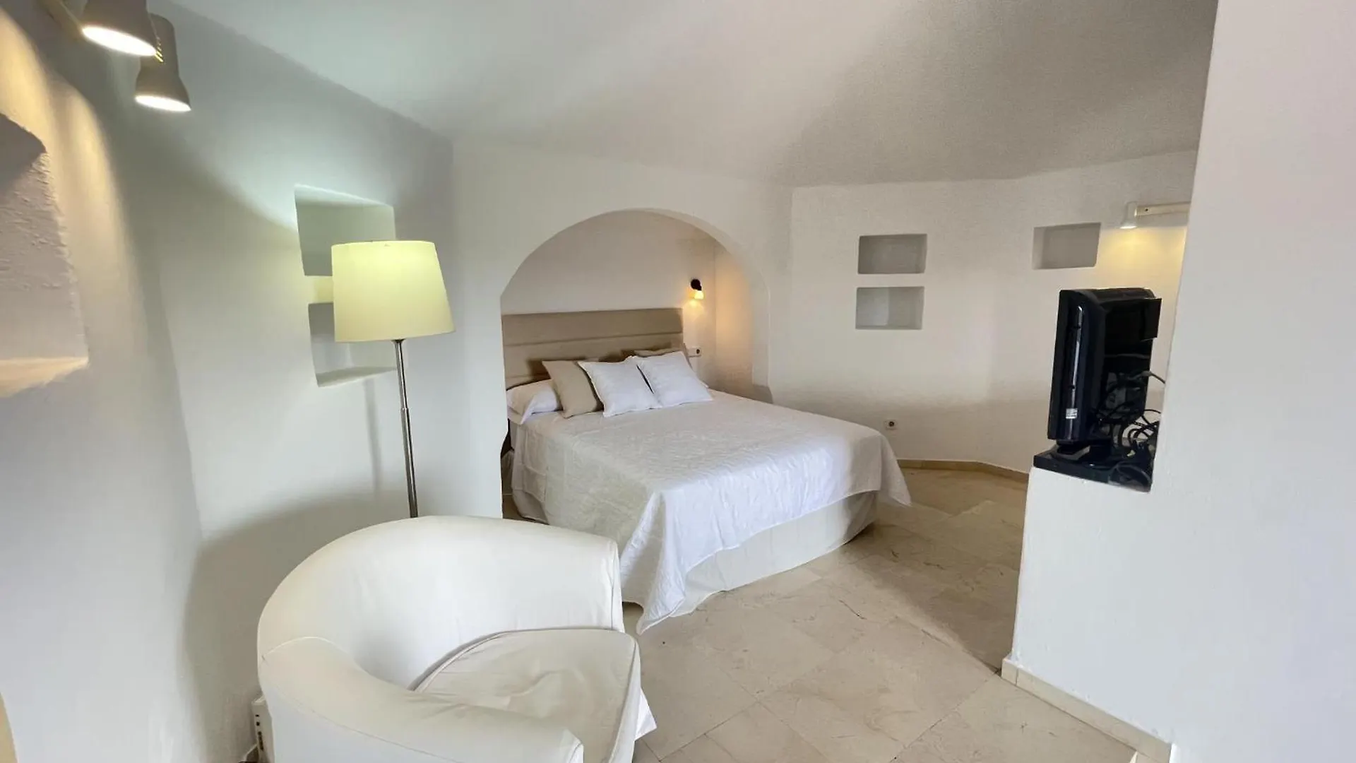 501.Serene Studio With Large Terrace And Pool San Miguel de Abona