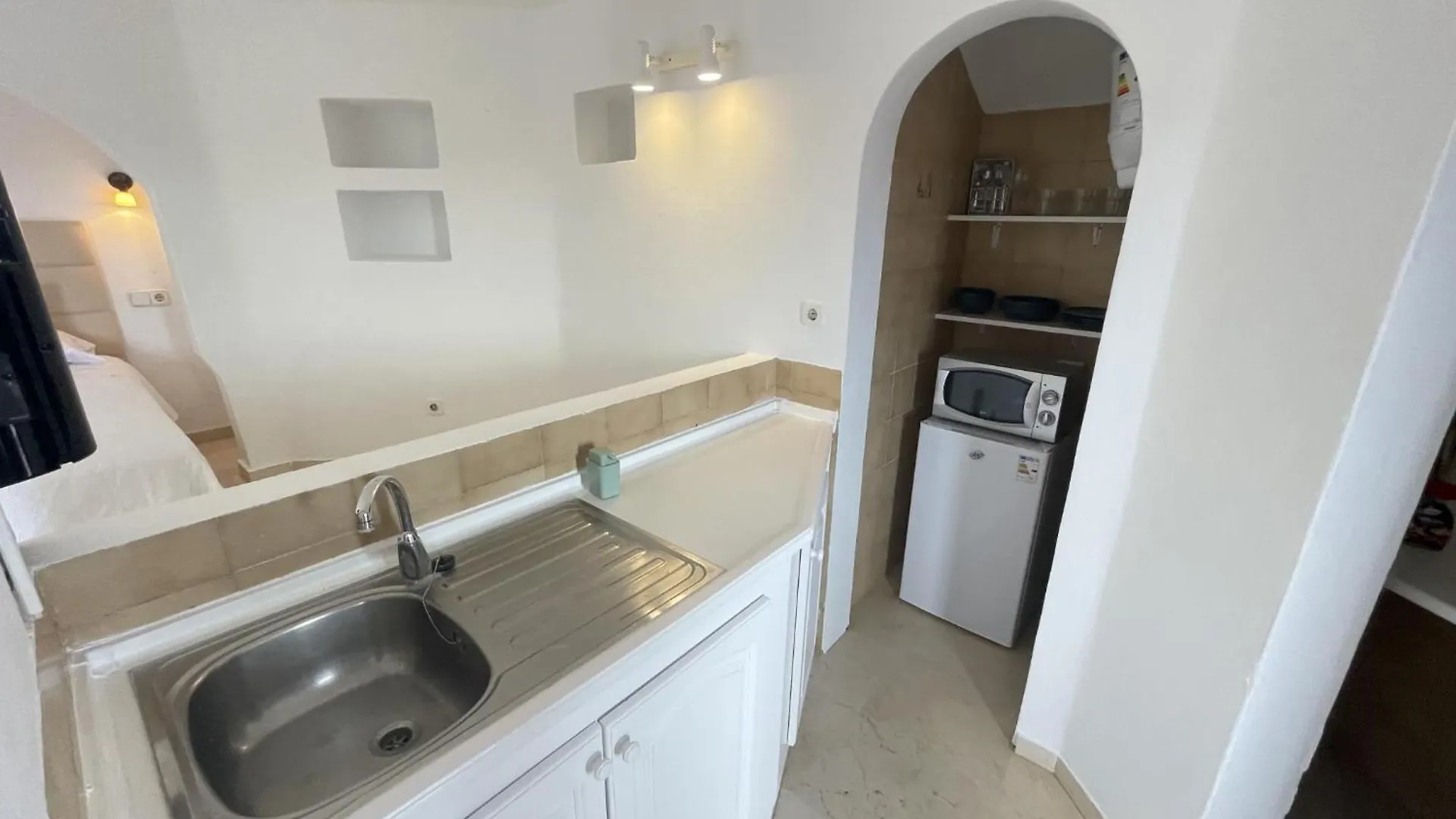 Apartment 501.Serene Studio With Large Terrace And Pool San Miguel de Abona Spain