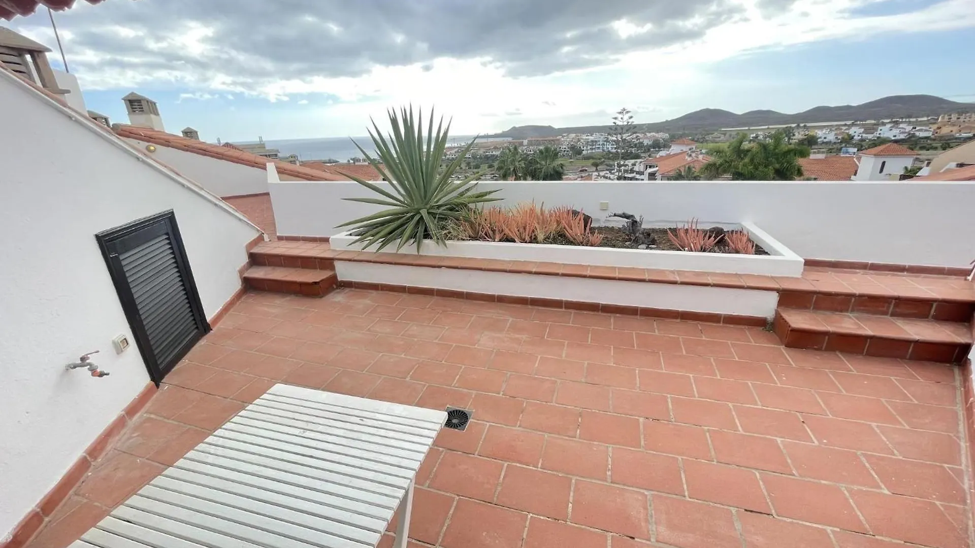 501.Serene Studio With Large Terrace And Pool San Miguel de Abona Spain
